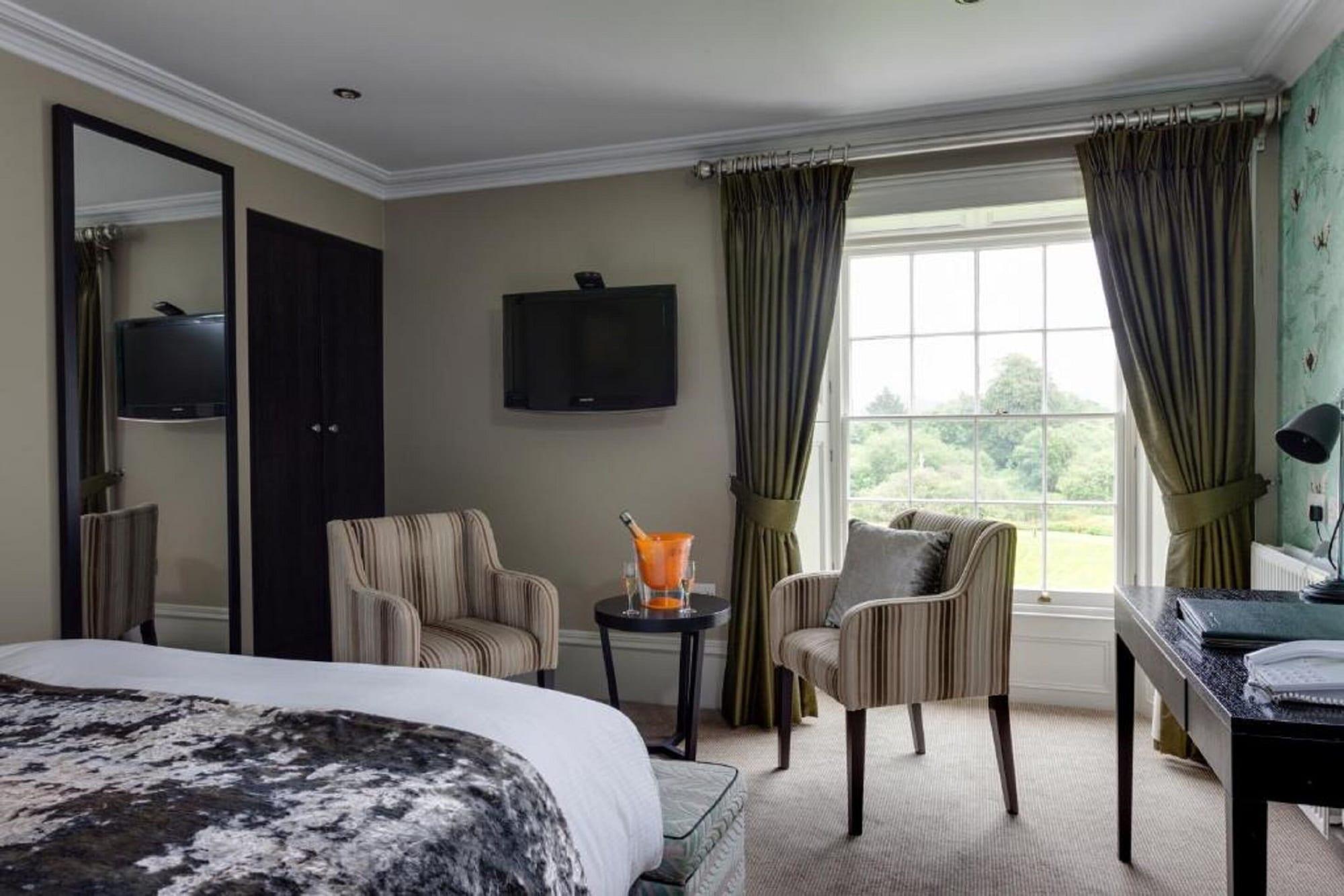 The Cornwall Hotel Spa & Lodges Сент-Остел Экстерьер фото